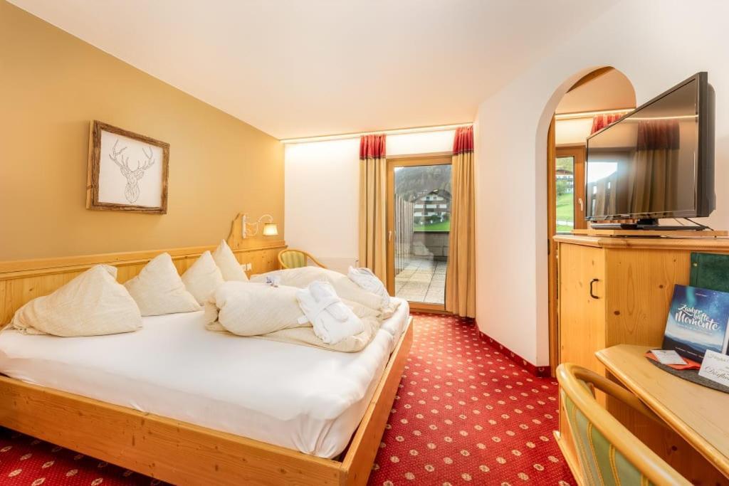 Alpen Wohlfuehlhotel Doerflwirt Hainzenberg Eksteriør bilde